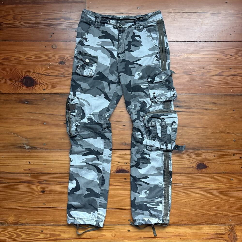 Vintage Y2K Free Knight Cargo Pants Women's Size 29 Camouflage Grunge Baggy